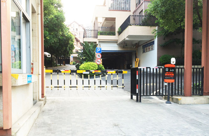 車牌識(shí)別系統(tǒng)