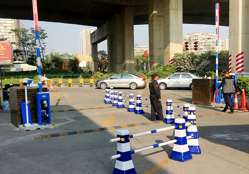 深圳市寶安大興豐田汽車銷售服務有限公司停車場