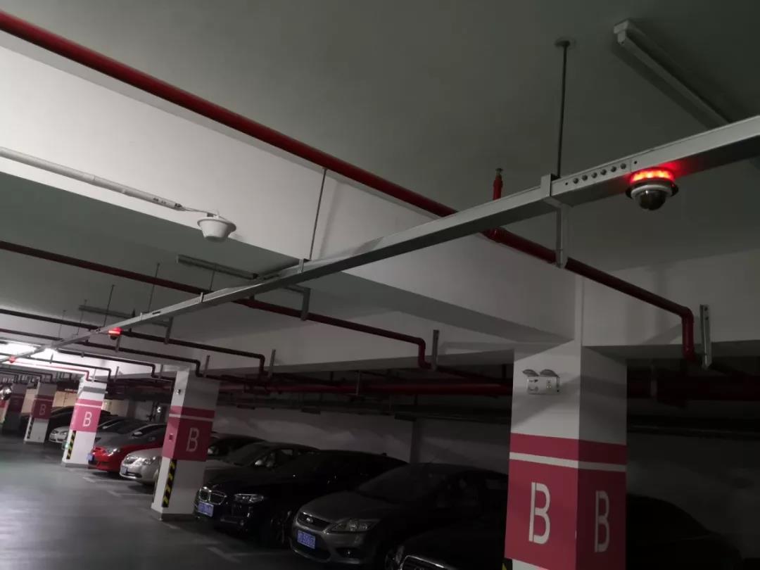 云間新天地停車場